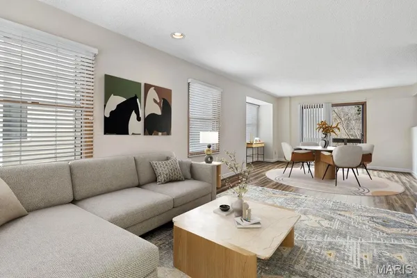 $255,000 | 5527 Pierre Court, St. Louis, MO 63128