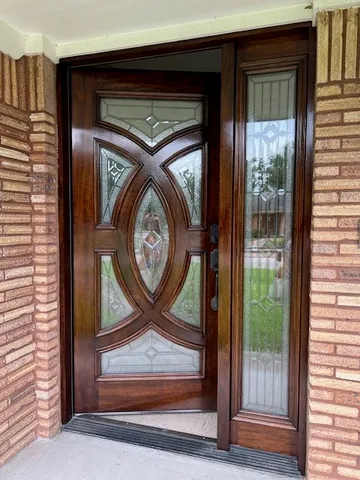 a close view of door lock