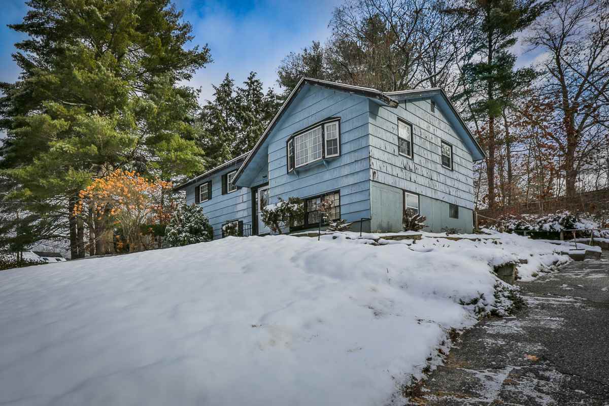236 Harris Road Nashua, NH 03062 - Photo 1 of 16