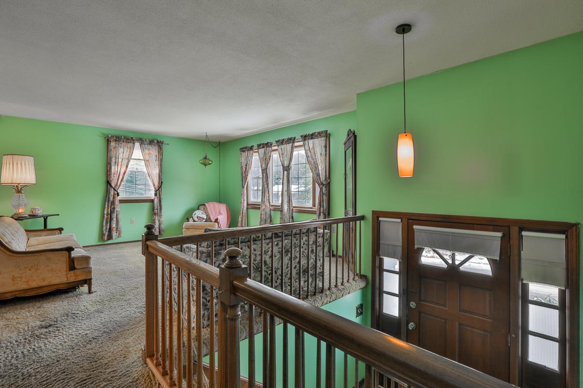 236 Harris Road Nashua, NH 03062 - Photo 6 of 16