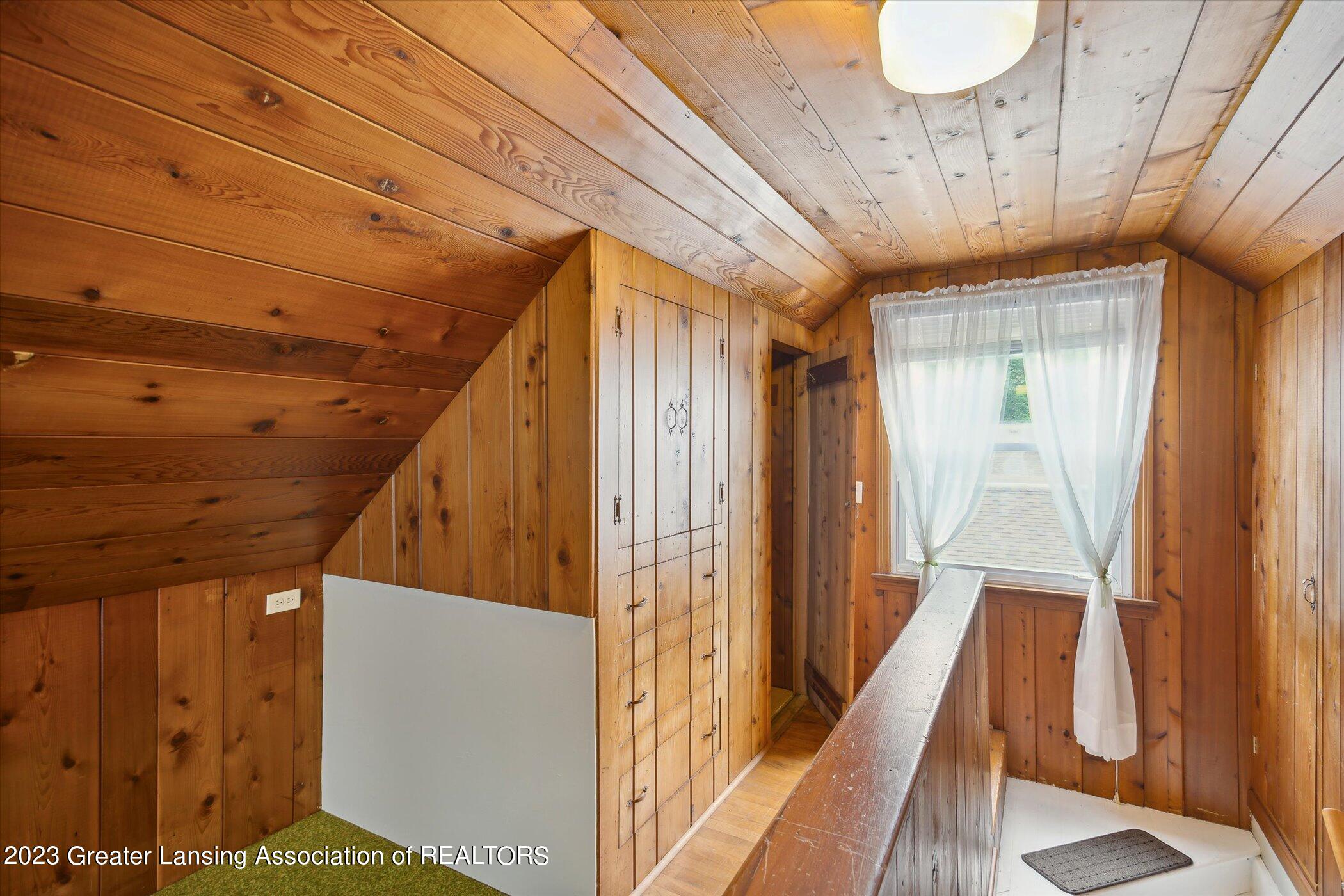 1515 West Rundle Avenue Lansing, MI 48910 - Photo 27 of 34 27-1515-W-Rundle-Ave-Lansing-MI-48910-Wi