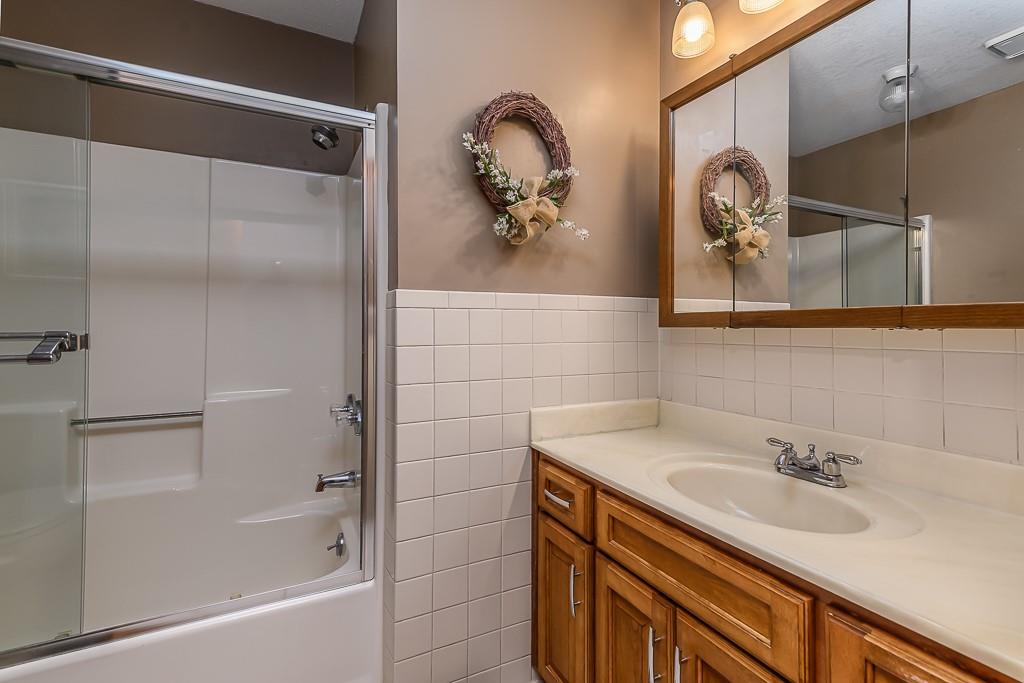 20230 168th Street Basehor, KS 66007 - Photo 13 of 43