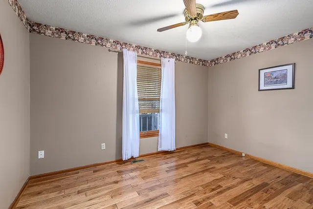 $495,000 | 20230 168th Street, Basehor, KS 66007