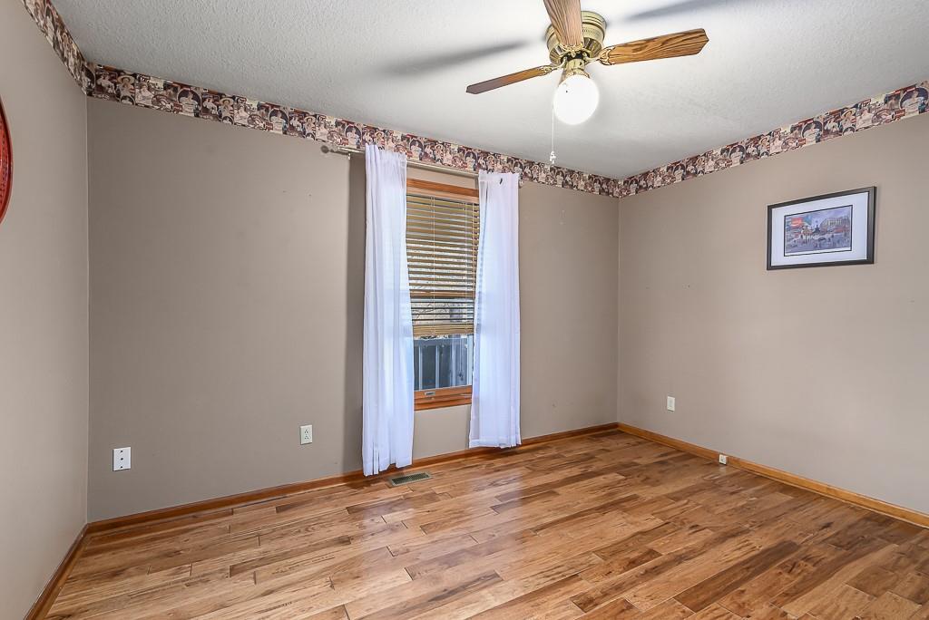 20230 168th Street Basehor, KS 66007 - Photo 19 of 43