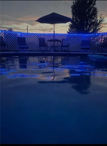 $495,000 | 20230 168th Street, Basehor, KS 66007