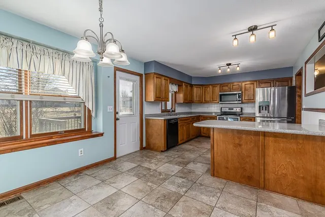 $495,000 | 20230 168th Street, Basehor, KS 66007