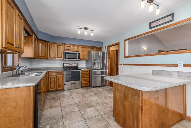 $495,000 | 20230 168th Street, Basehor, KS 66007