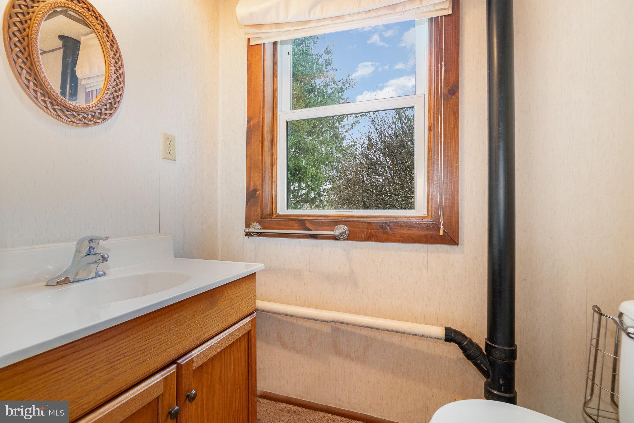 1528 Linden Road Chambersburg, PA 17202 - Photo 20 of 29 Gallery Image 20