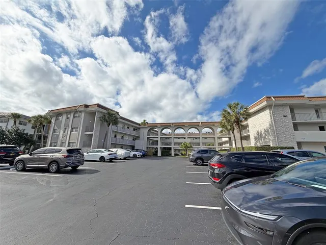 $2,350 | 5601 Northwest 2nd Avenue, Unit 325, Boca Raton, FL 33487