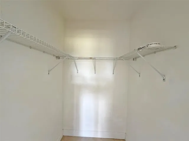 $2,350 | 5601 Northwest 2nd Avenue, Unit 325, Boca Raton, FL 33487