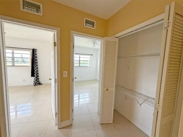 $2,350 | 5601 Northwest 2nd Avenue, Unit 325, Boca Raton, FL 33487