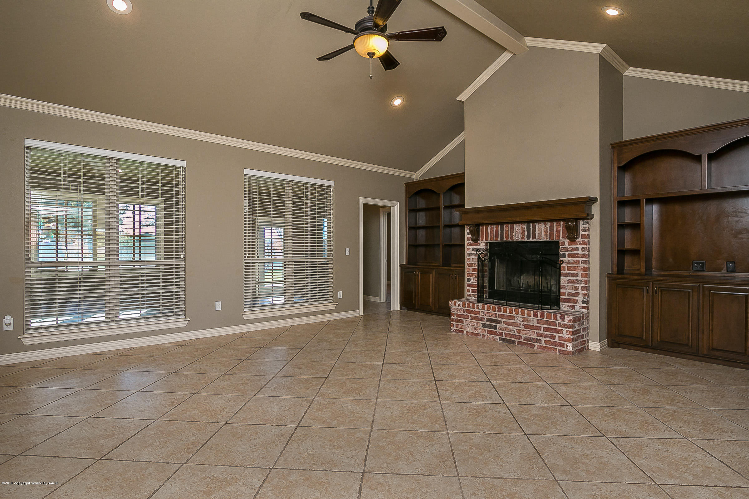 19501 Winding River Road Amarillo, TX 79119 - Photo 11 of 47 Living Room