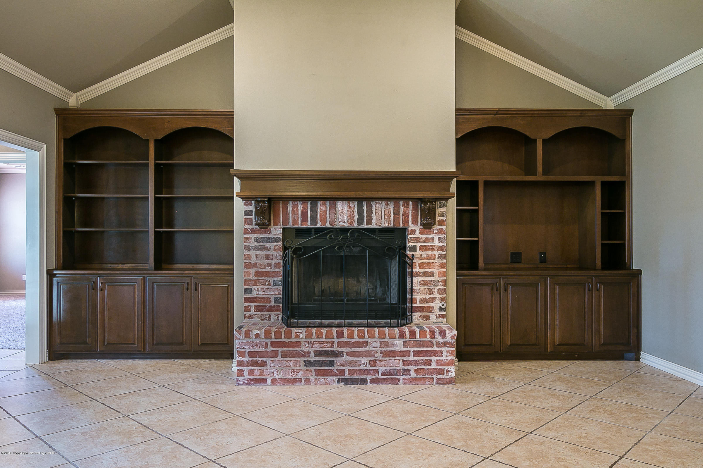 19501 Winding River Road Amarillo, TX 79119 - Photo 12 of 47 Living Room 3