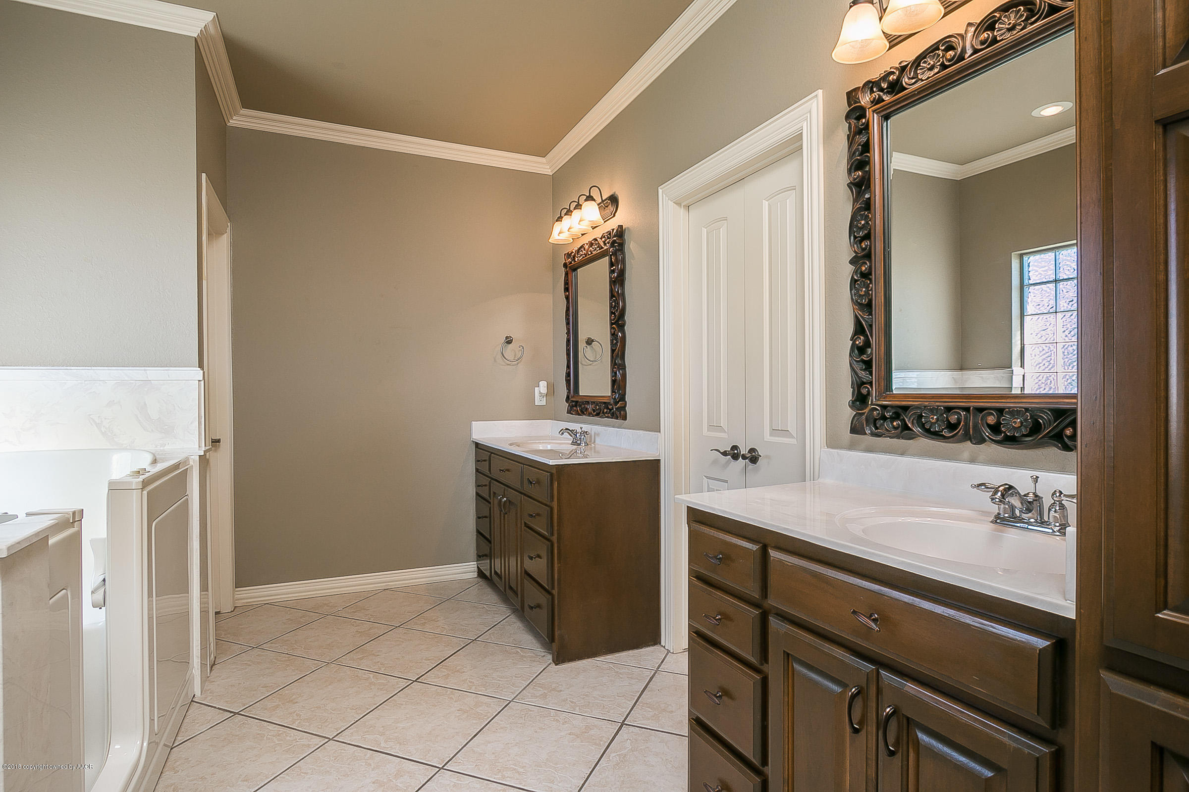 19501 Winding River Road Amarillo, TX 79119 - Photo 22 of 47 Master Bathroom