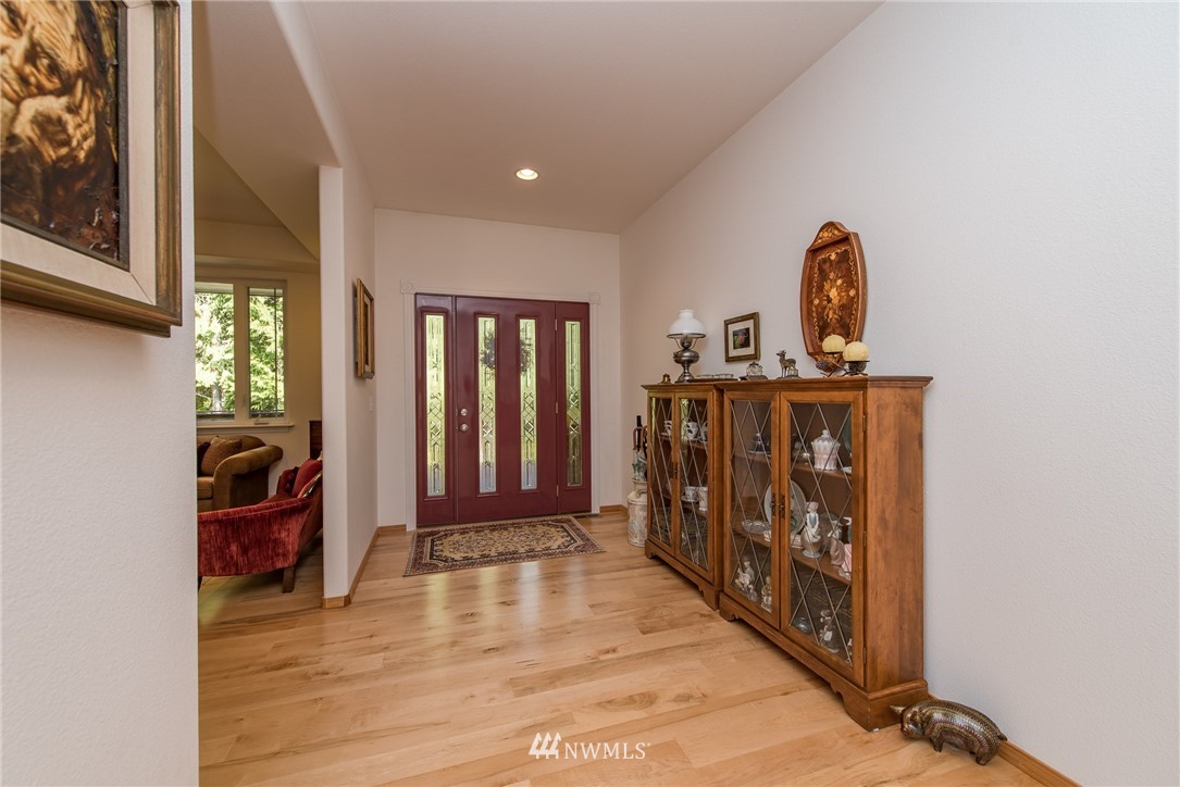 955 McCrorie Road Port Angeles, WA 98362 - Photo 4 of 25 Gallery Image 4