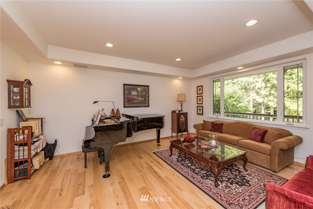 955 McCrorie Road Port Angeles, WA 98362 - Photo 5 of 25 Gallery Image 5