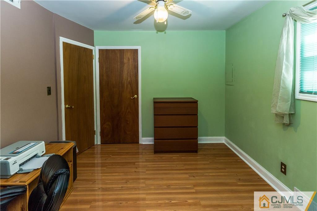 20 Rosewood Road Edison, NJ 08817 - Photo 12 of 24 Gallery Image 12