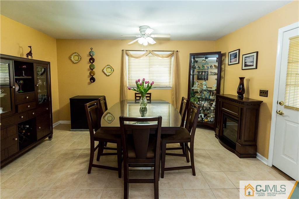 20 Rosewood Road Edison, NJ 08817 - Photo 10 of 24 Gallery Image 10