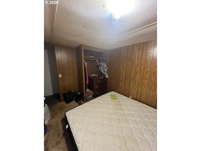 a bed room with a bed