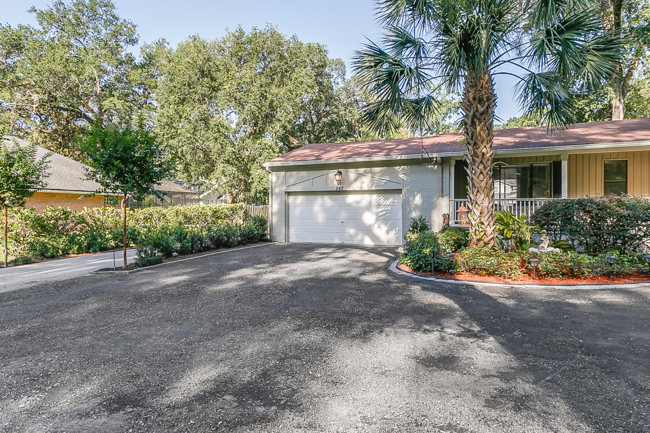 242 River Road Orange Park, FL 32073 - Photo 12 of 40 Garage_Entrance