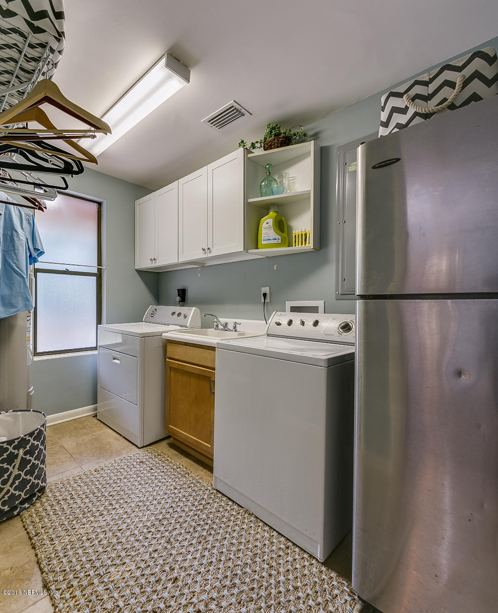 242 River Road Orange Park, FL 32073 - Photo 25 of 40 Laundry