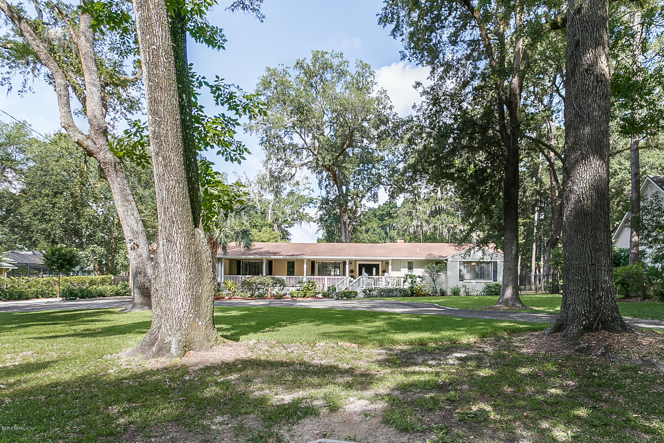 242 River Road Orange Park, FL 32073 - Photo 34 of 40 Front_Lawn_And_Driveway