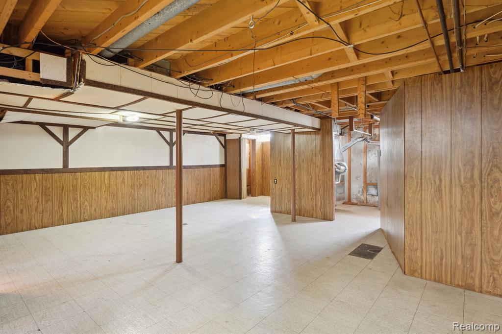 31665 Hayes Road Warren, MI 48088 - Photo 21 of 26