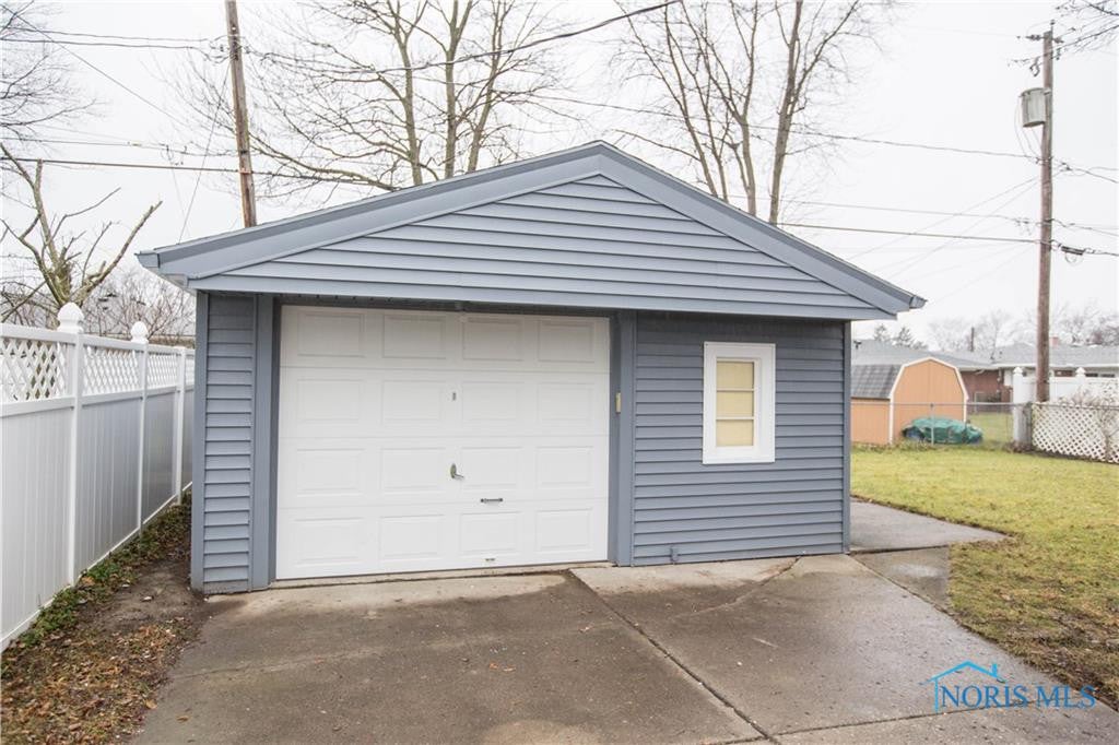 1239 Rosedale Street Maumee, OH 43537 - Photo 18 of 22 Gallery Image 18