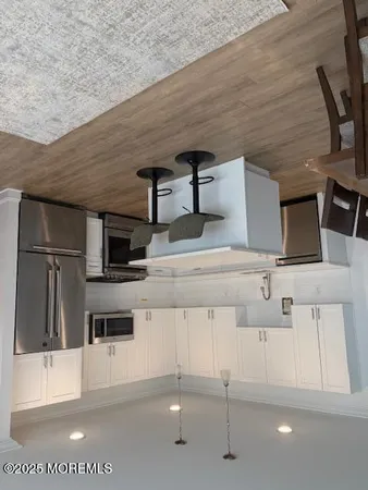 $2,400 | 221 Brighton Avenue, Unit 201, Long Branch, NJ 07740