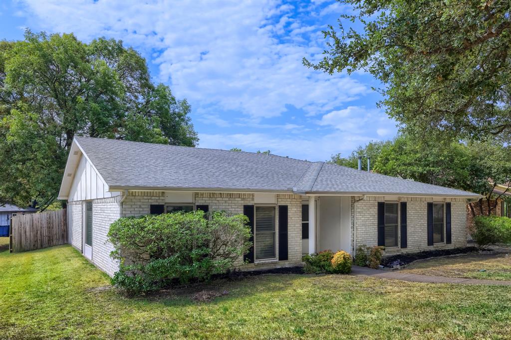 11026 McCree Road Dallas, TX 75238 - Photo 2 of 28 Gallery Image 2