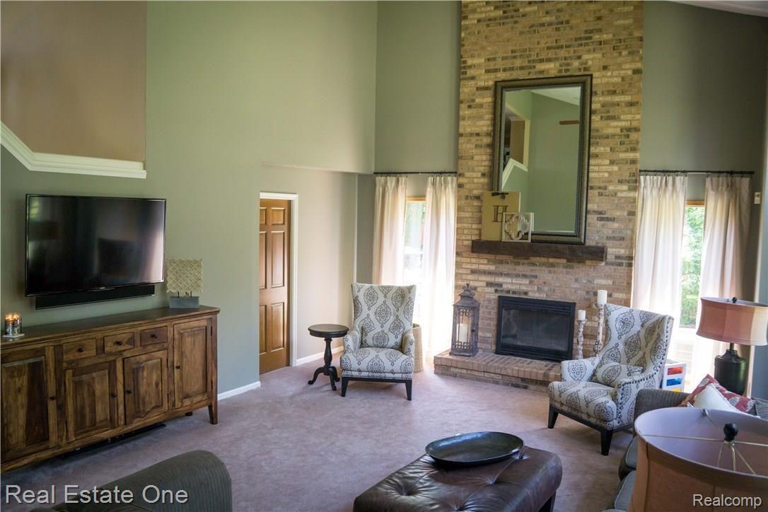 1175 Chaffer Drive Rochester, MI 48306 - Photo 23 of 48 23.jpg