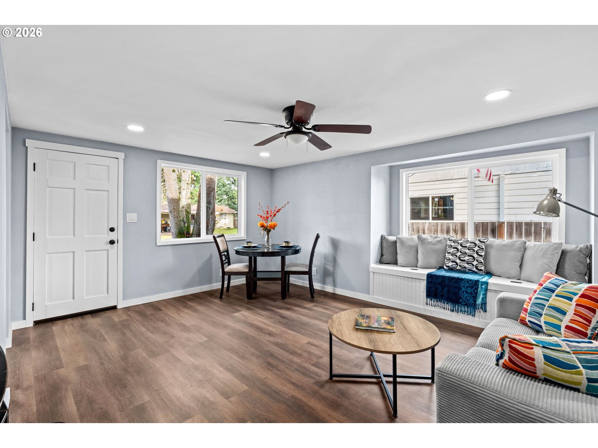 535 Pacific Avenue Springfield, OR 97477 - Photo 2 of 23