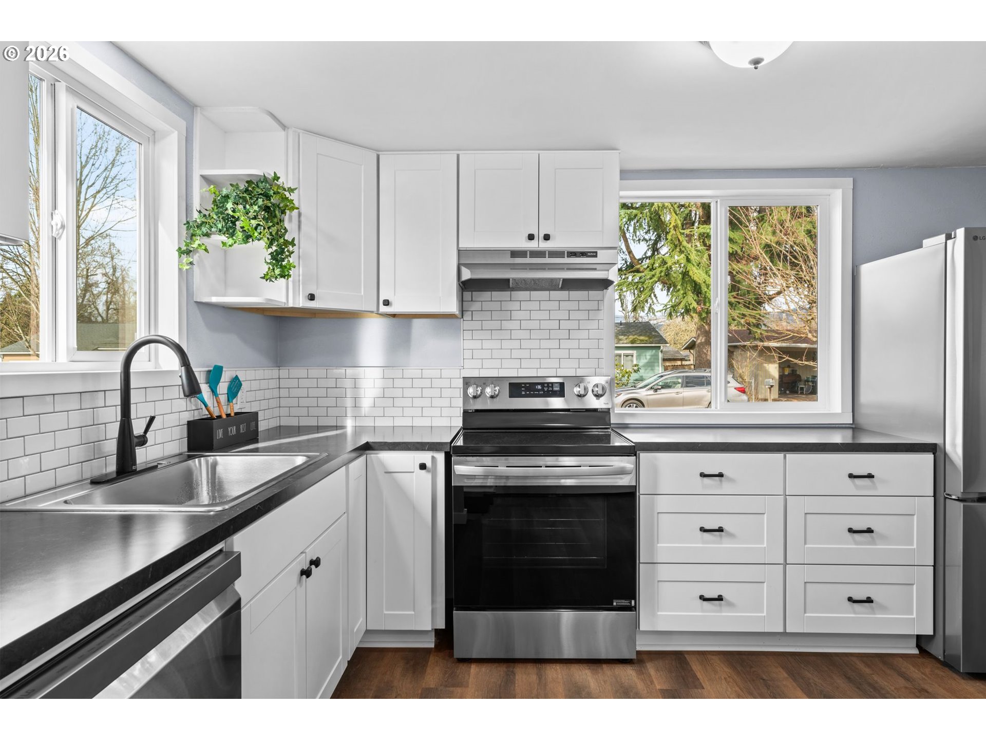 535 Pacific Avenue Springfield, OR 97477 - Photo 8 of 23