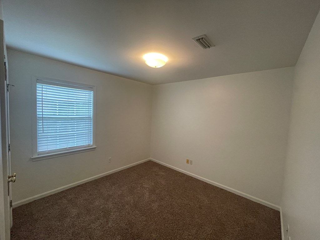 1311 Baywood Road Dothan, AL 36305 - Photo 8 of 14