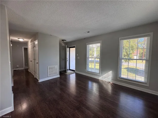 $1,600 | 204 Bingham Street, Greensboro, NC 27401