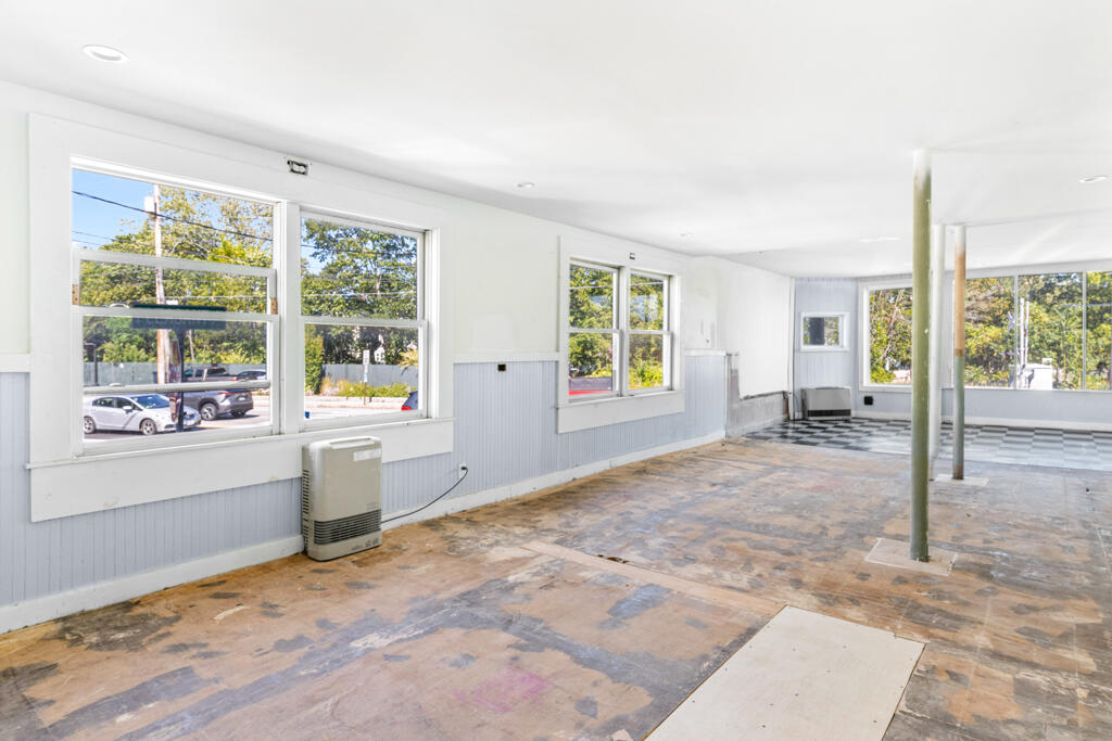 736 Forest Avenue Portland, ME 04103 - Photo 6 of 28 DSC08291