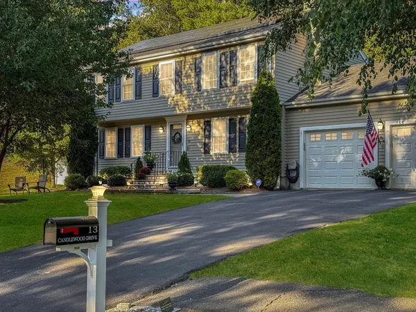 $839,900 | 13 Candlewood Drive, Medway, MA 02053