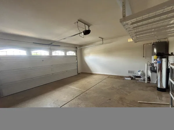$2,795 | 5537 West Desert Hollow Drive, Phoenix, AZ 85083