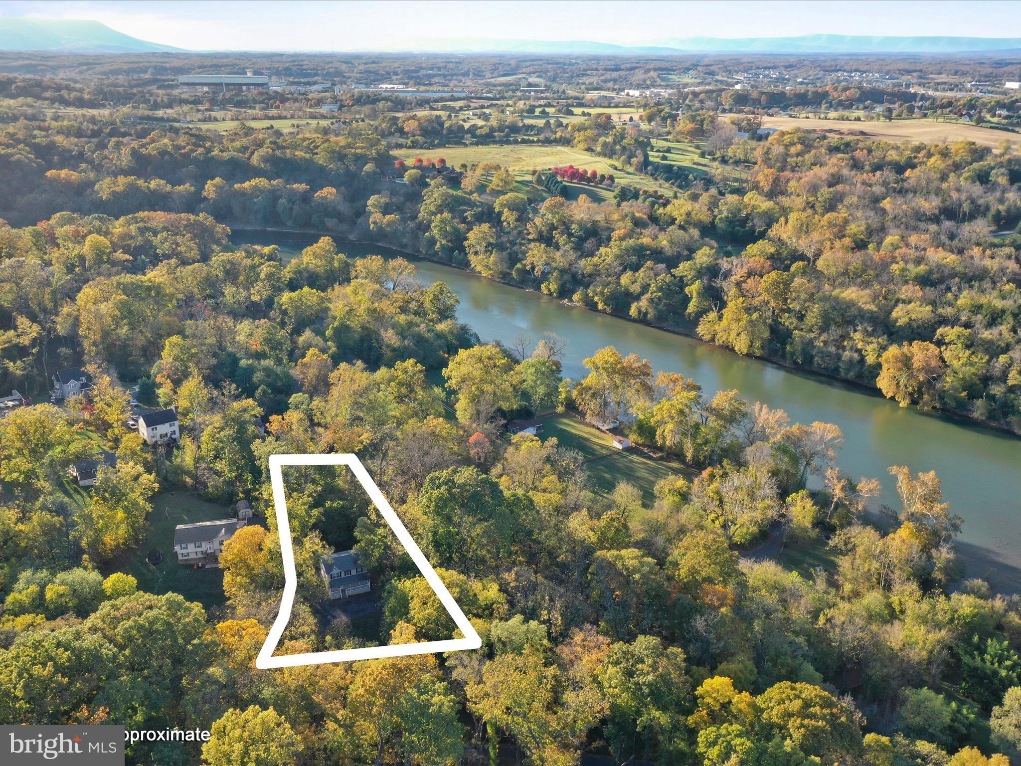 89 Pin Oak Road Front Royal, VA 22630 - Photo 6 of 45 Shenandoah River Access!!