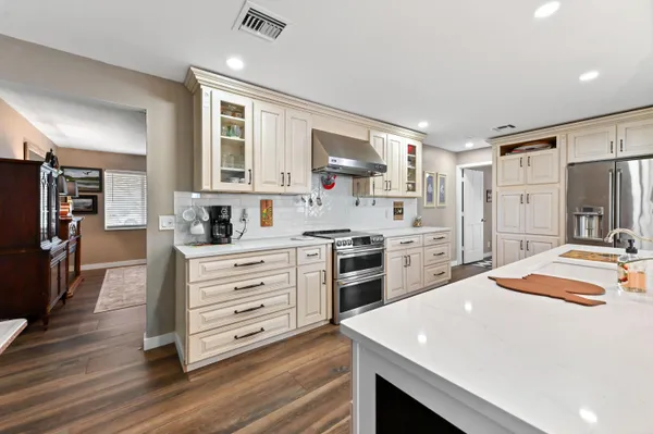 $699,900 | 1560 Roy Drive, West Palm Beach, FL 33415