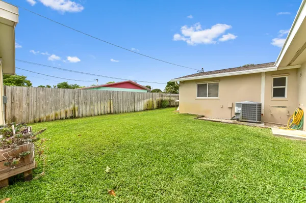 $699,900 | 1560 Roy Drive, West Palm Beach, FL 33415