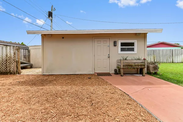 $699,900 | 1560 Roy Drive, West Palm Beach, FL 33415