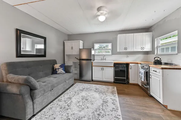 $699,900 | 1560 Roy Drive, West Palm Beach, FL 33415