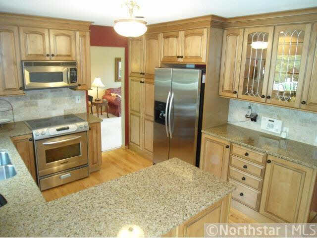 18556 Wynnfield Road Eden Prairie, MN 55347 - Photo 7 of 16 Gallery Image 7