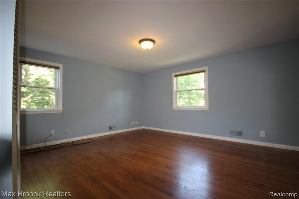 4176 Fieldbrook Road West Bloomfield, MI 48323 - Photo 22 of 31 IMG_2293.JPG