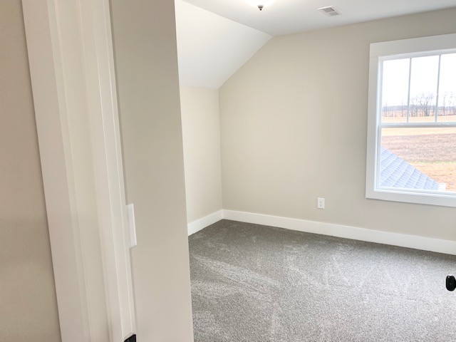 6076 Brown Road Springfield, TN 37172 - Photo 13 of 17 an empty room with a window
