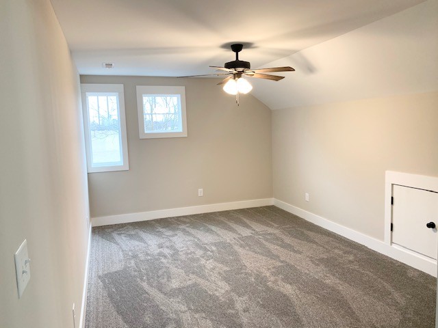 6076 Brown Road Springfield, TN 37172 - Photo 17 of 17 an empty room with windows and fan