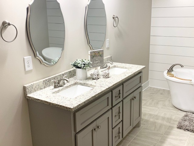 6076 Brown Road Springfield, TN 37172 - Photo 8 of 17 a bathroom with a sink and a mirror