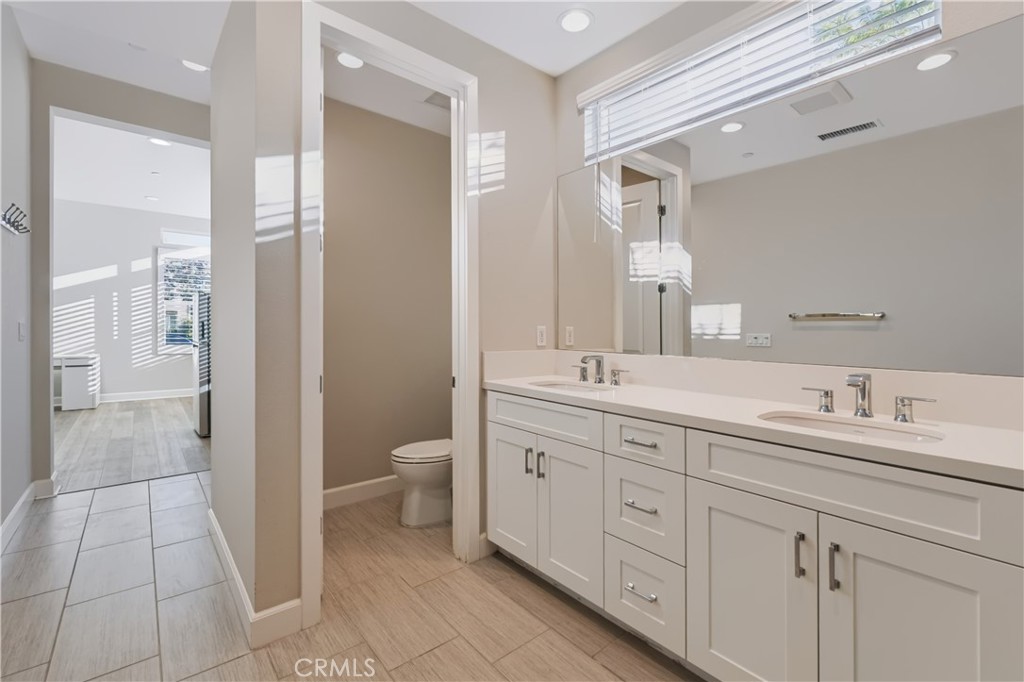 124 Draw Irvine, CA 92618 - Photo 17 of 47