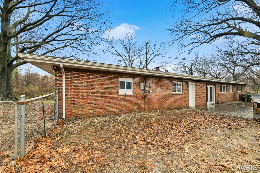 1227 Teson Road Hazelwood, MO 63042 - Photo 23 of 24